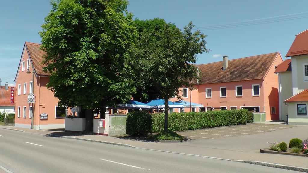 Assos Hotel Asbach-Bäumenheim Esterno foto